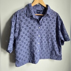 GAP Lavender Blue Eyelet Cotton Button-Up Short Sleeves Shirt